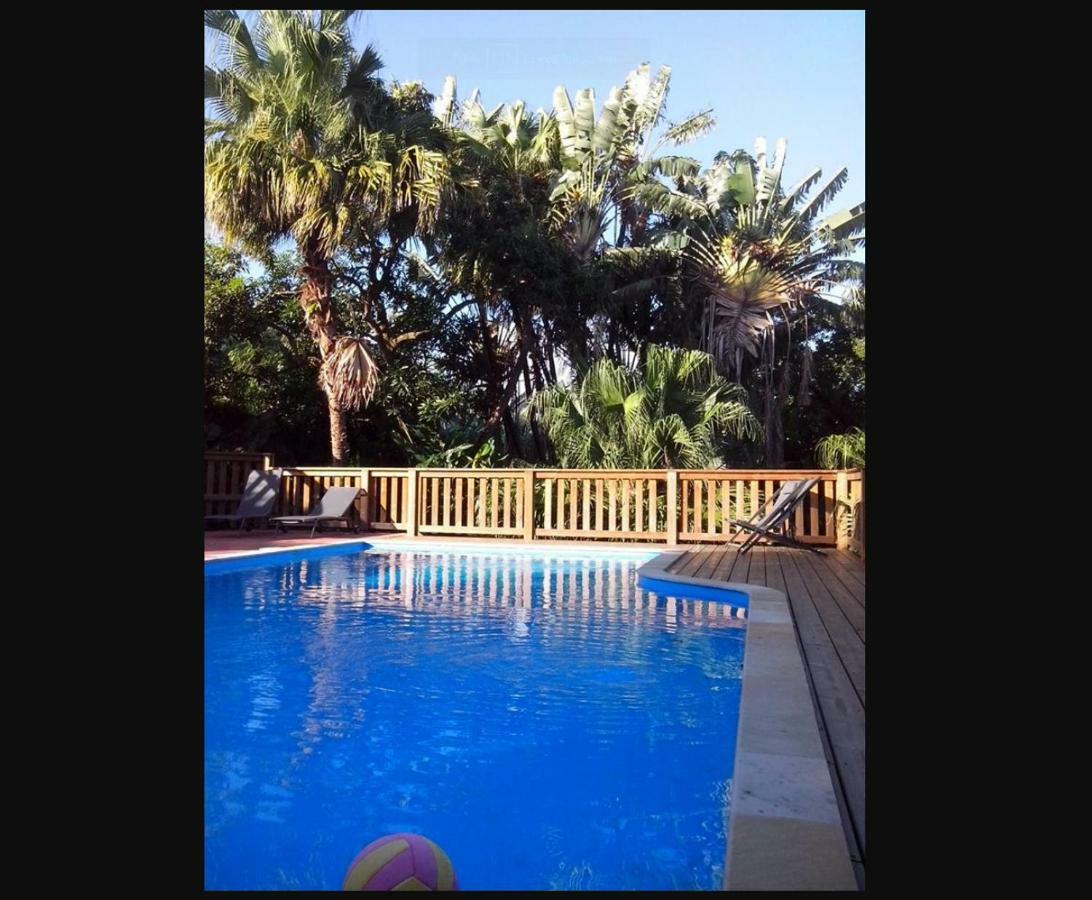 Le Four A Pain Bed & Breakfast Saint-Philippe Exterior photo